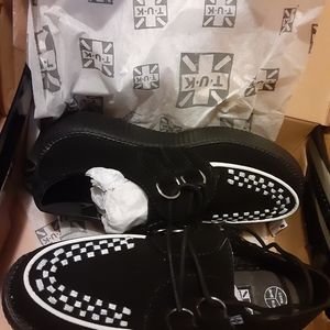 T.U.K SHOES